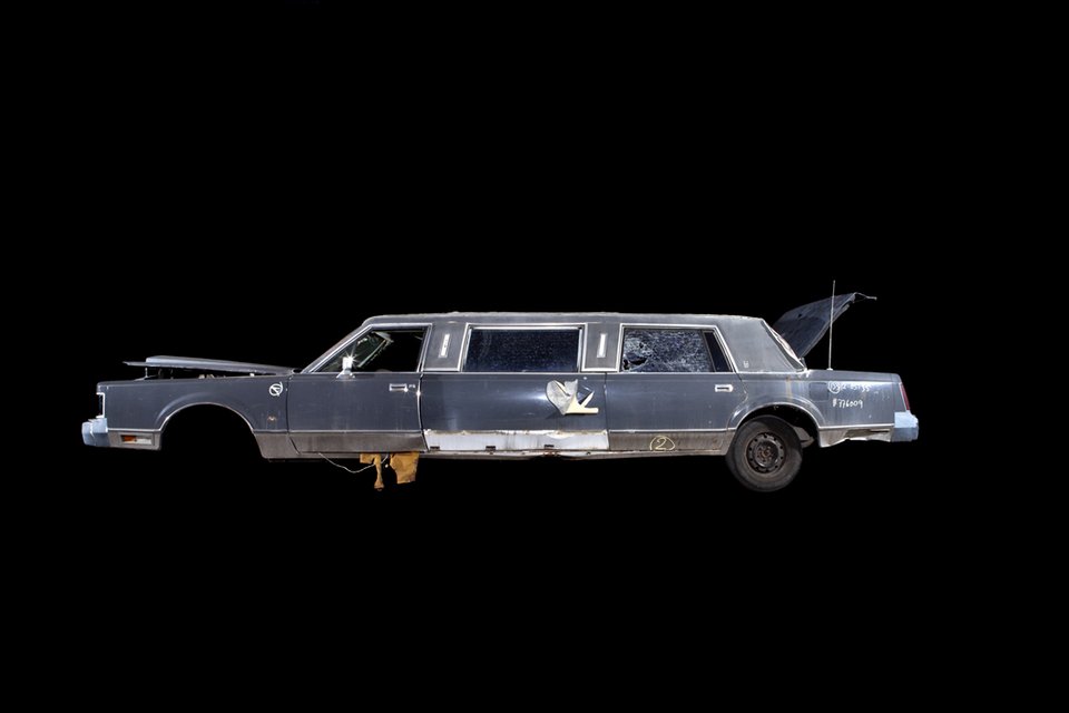 Αυτοκίνητα μετά το τρακάρισμα -Ο φωτογράφος που απαθανατίζει «τσαλακωμένες» λαμαρίνες [εικόνες] | iefimerida.gr 8