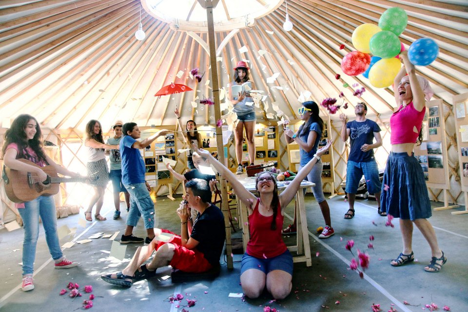 Το Caravan Project είναι μία σύγχρονη κιβωτός πολιτισμού - Την Τετάρτη παρκάρει στη Θεσσαλονίκη [εικόνες] | iefimerida.gr 7