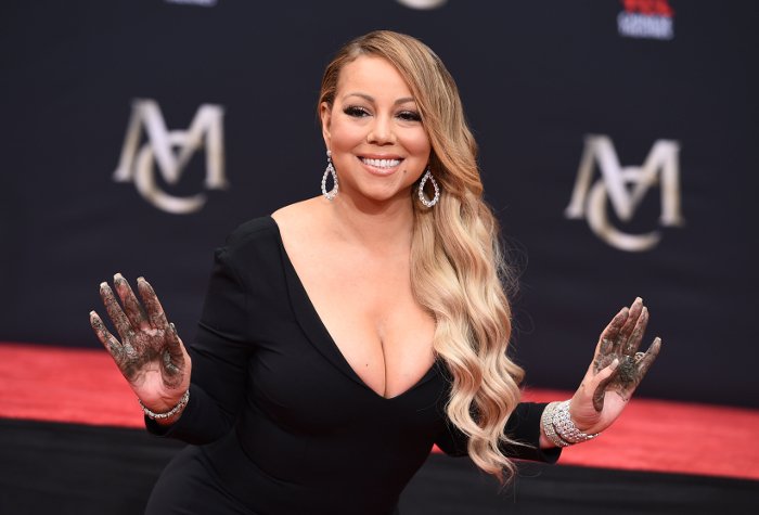 Κι όμως τα κατάφερε! Η Μαράια Κάρεϊ ισορρόπησε με γόβες Louboutin πάνω στον νωπό πηλό! [εικόνες] | iefimerida.gr 1