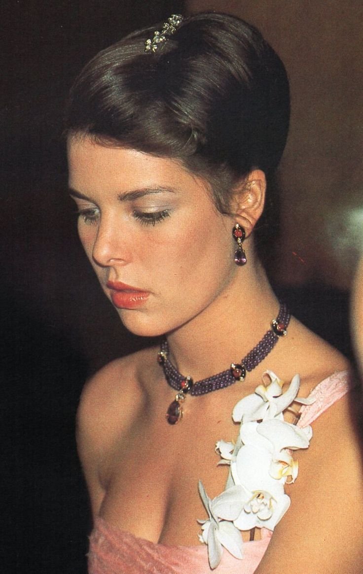 Η Καρολίνα του Μονακό έγινε 60 ετών -Η παρακμή μιας «θεάς» [εικόνες] | iefimerida.gr 4