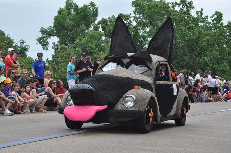 Οταν η διακόσμηση αυτοκινήτων περνά σε άλλο επίπεδο -Εργα τέχνης και κιτς δημιουργίες που κυκλοφορούν στους δρόμους [εικόνες] | iefimerida.gr 11
