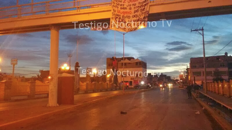 Φρίκη στο Μεξικό από τον πόλεμο των καρτέλ: Κρέμασαν τα πτώματα εφήβων από μια γέφυρα [εικόνες] | iefimerida.gr 2