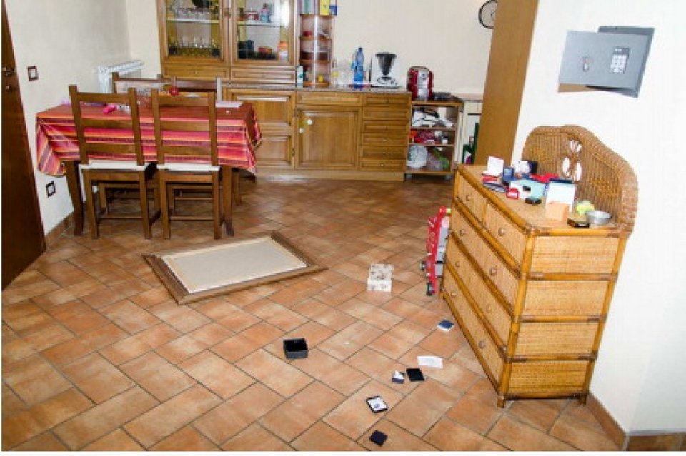 Σοκ στην Ιταλία: Δολοφόνησε τη γυναίκα και τα παιδιά του για να παρακολουθήσει το Μουντιάλ [εικόνες] | iefimerida.gr 0