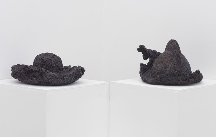 Κι όμως, αυτός ο καλλιτέχνης φτιάχνει γλυπτά από λάβα [εικόνες & βίντεο] | iefimerida.gr 4