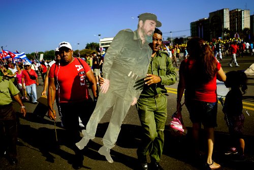 Κούβα: Ο Ραούλ Κάστρο αποχωρεί και απόλαυσε την τελευταία παρέλαση Πρωτομαγιάς [εικόνες] | iefimerida.gr 1