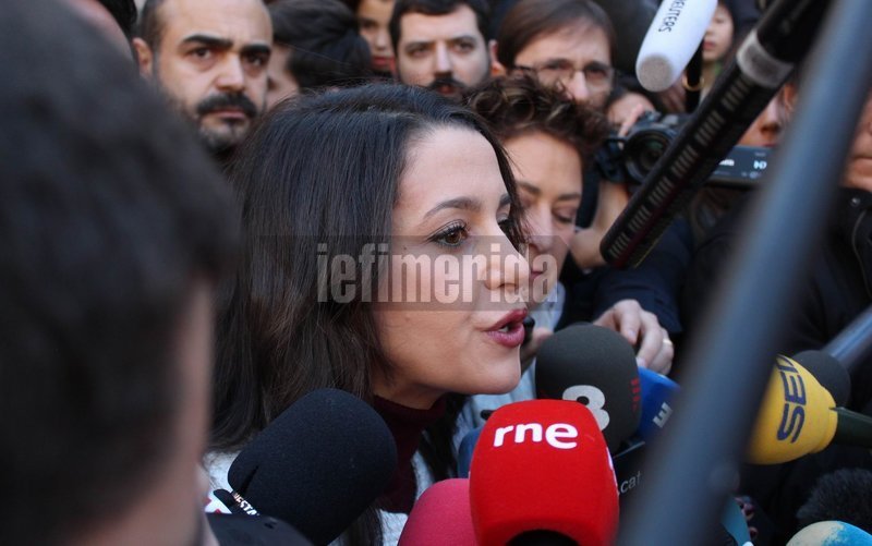 Το iefimerida.gr στην Καταλονία: Θρίλερ ο σχηματισμός κυβέρνησης, το κρυφό χαρτί του Ραχόι [εικόνες] | iefimerida.gr 0