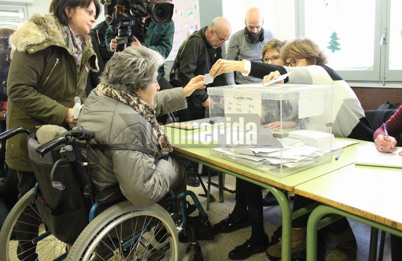 Το iefimerida.gr στην Καταλονία: Θρίλερ ο σχηματισμός κυβέρνησης, το κρυφό χαρτί του Ραχόι [εικόνες] | iefimerida.gr 2