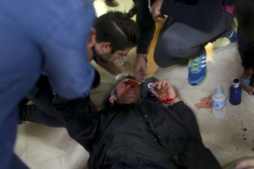 Η Μαδρίτη απειλεί να παύσει την καταλανική κυβέρνηση μετά το δημοψήφισμα | iefimerida.gr 1