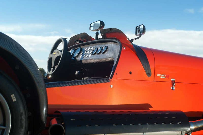 Caterham Seven 485: Κατηγορία φτερού με επιδόσεις Ferrari | iefimerida.gr 2