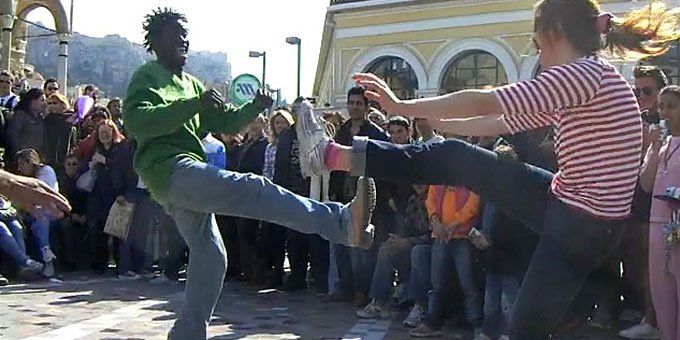Η Αθήνα χορεύει Swing και tango σε δρόμους και πλατείες [εικόνες] | iefimerida.gr 4