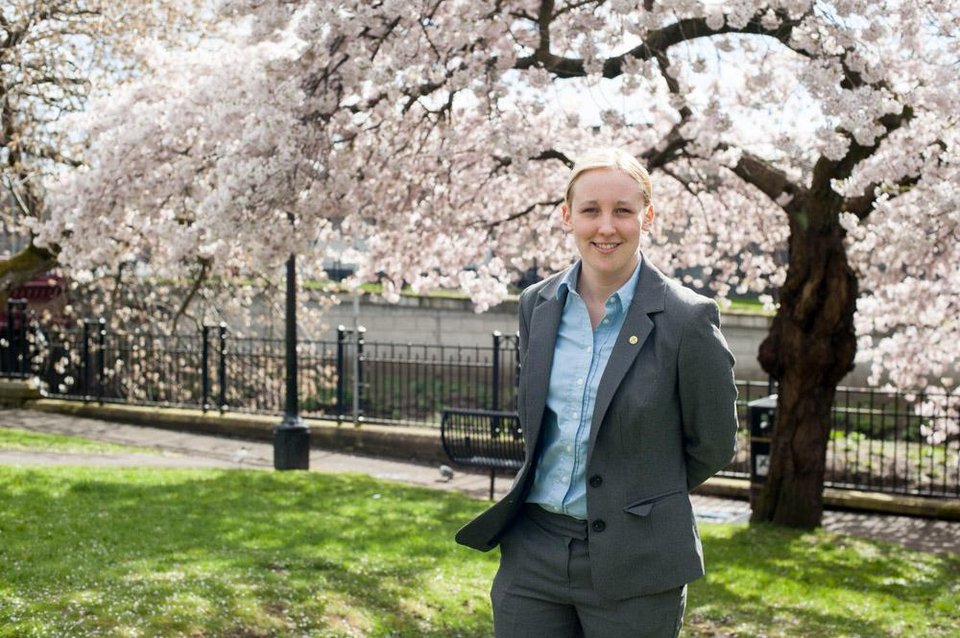 Η Σκωτσέζα Μάρε Μπλακ είναι η νεότερη βουλευτής της Βρετανίας -Μόλις 20 ετών και εθνικίστρια [εικόνες]   | iefimerida.gr 10