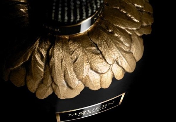McQueen Parfum – Το νέο πολυτελές άρωμα του βρετανικού οίκου κοστίζει 350 ευρώ!  [εικόνες] | iefimerida.gr 5