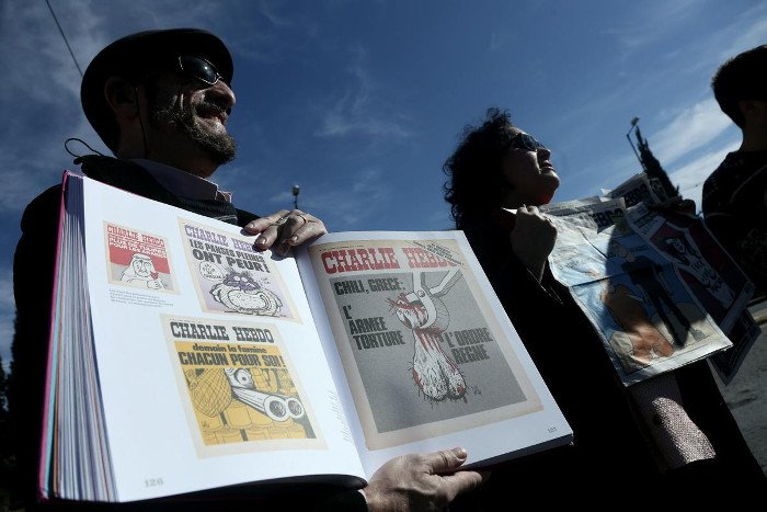 Θεσσαλονικείς και Αθηναίοι βροντοφώναξαν «Je Suis Charlie» [εικόνες] | iefimerida.gr 12