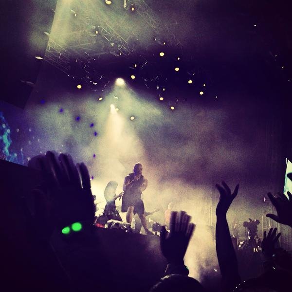 Λαοθάλασσα στη συναυλία του Ρόμπι Γουίλιαμς [εικόνες & βίντεο] | iefimerida.gr 5