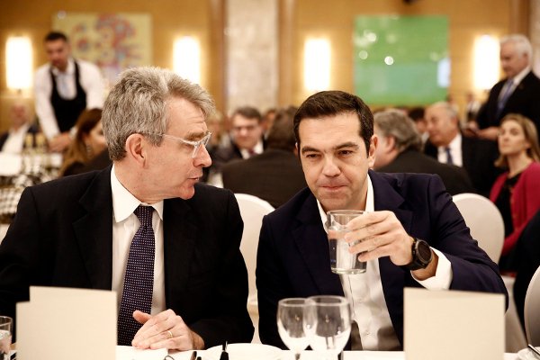 Τσίπρας: Μας πίεσαν οι δανειστές, αλλά θα μειώσουμε άμεσα ξανά την φορολογία [βίντεο] | iefimerida.gr 4