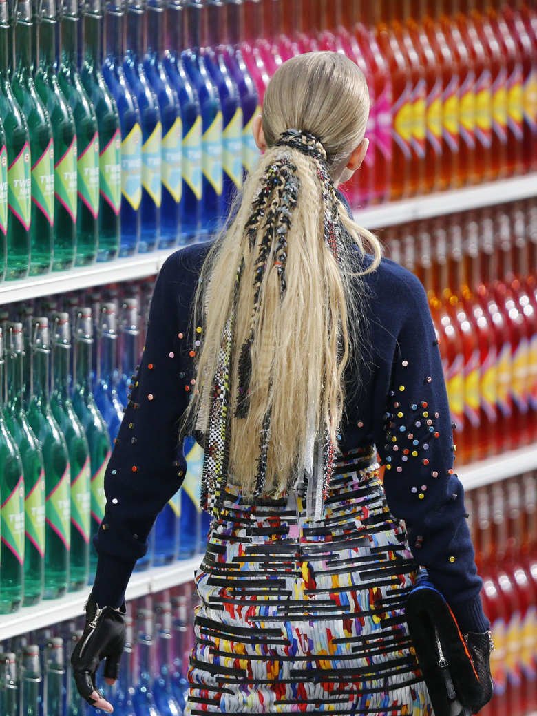 Η Chanel έφερε τα ρούχα της στο σούπερ μάρκετ [εικόνες] | iefimerida.gr 15