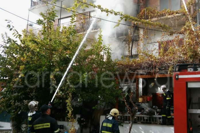 Στις φλόγες τυλίχθηκε σπίτι στα Χανιά -Στην περιοχή Νέα Χώρα [εικόνες & βίντεο]  | iefimerida.gr 0