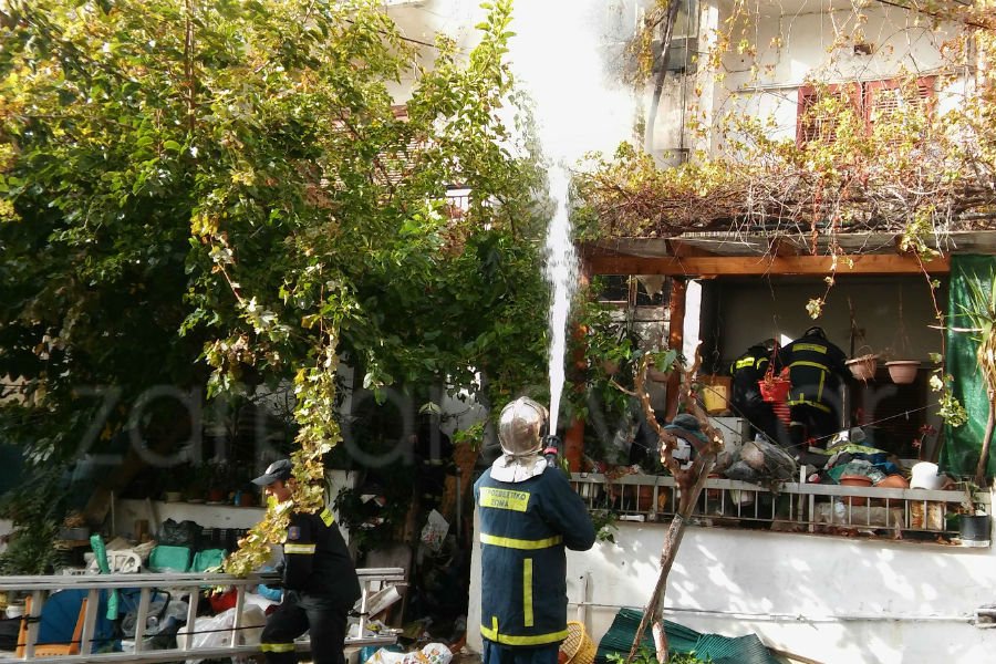 Στις φλόγες τυλίχθηκε σπίτι στα Χανιά -Στην περιοχή Νέα Χώρα [εικόνες & βίντεο]  | iefimerida.gr 4