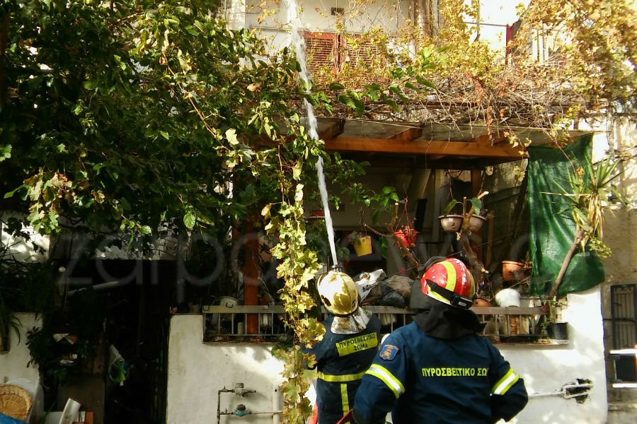 Στις φλόγες τυλίχθηκε σπίτι στα Χανιά -Στην περιοχή Νέα Χώρα [εικόνες & βίντεο]  | iefimerida.gr 5