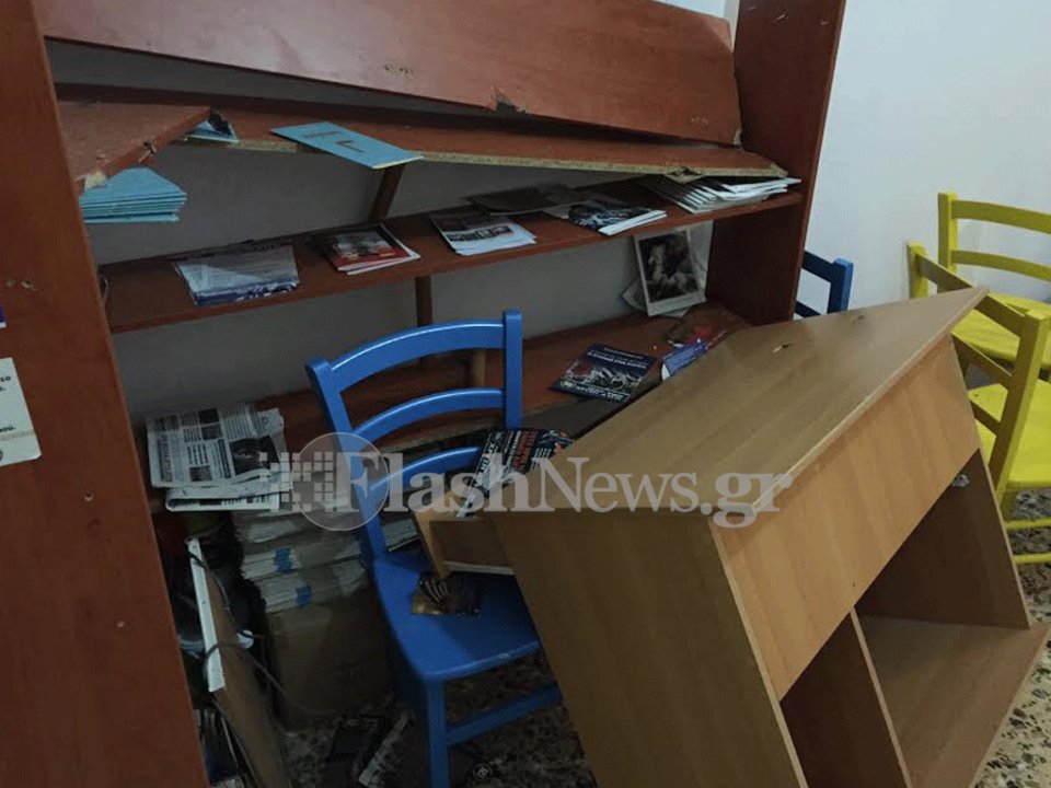 Έσπασαν τα γραφεία της Χρυσής Αυγής  στα Χανιά [εικόνες&βίντεο] | iefimerida.gr 3