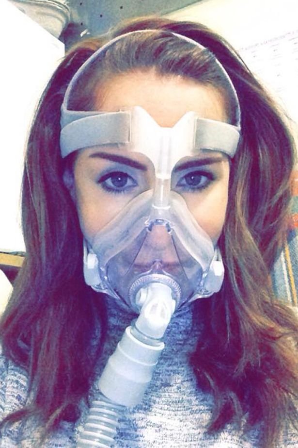 Ετοιμοθάνατη 22χρονη αρνείται τη μεταμόσχευση για να εκπληρώσει τη λίστα επιθυμιών της [εικόνες] | iefimerida.gr 0