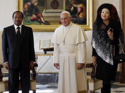 Παρέλαση του κιτς: Οι σύζυγοι των μεγαλύτερων δικτατόρων του πλανήτη [εικόνες] | iefimerida.gr 1