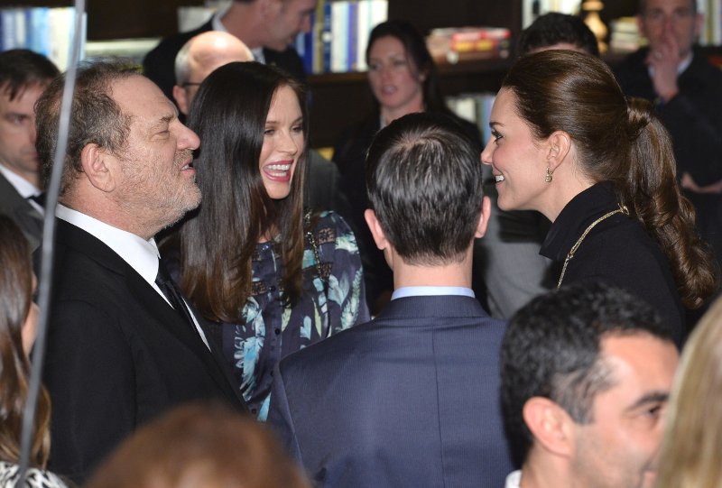 «Ενα δεκαετές συμβόλαιο χωρίς σεξ» ήταν ο γάμος του Γουάινστιν -Η γυναίκα του ήξερε τα πάντα [εικόνες] | iefimerida.gr 3