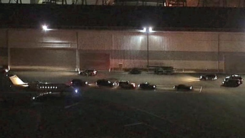 Υπό δρακόντεια μέτρα ασφαλείας εκδόθηκε στις ΗΠΑ ο βαρόνος των ναρκωτικών «Ελ Τσάπο» [εικόνες] | iefimerida.gr 3