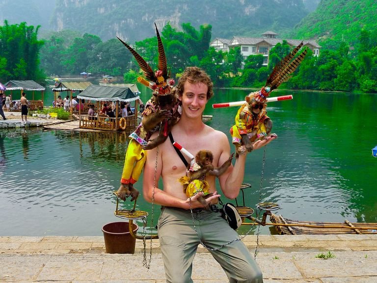 Ταξίδευαν πέντε χρόνια στην Ασία, το ίντερνετ τους λάτρεψε [εικόνες] | iefimerida.gr 3