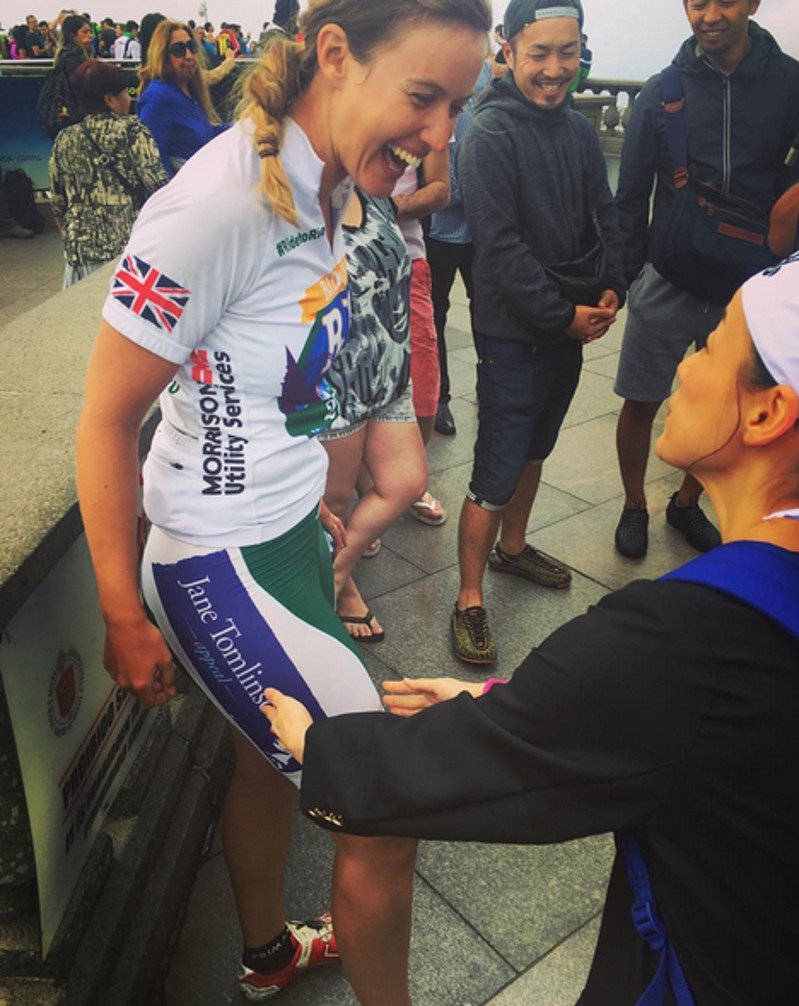 Βρετανή παρουσιάστρια πήγε στο Ρίο και έπεσε σε κώμα -Προσβλήθηκε από σπάνιας μορφής ελονοσία [εικόνες] | iefimerida.gr 1