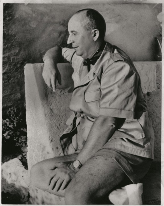 Σε αυτό το σπίτι με τις 10.000 τριανταφυλλιές εμπνεόταν ο Dior τα αρώματά του [βίντεο] | iefimerida.gr 4