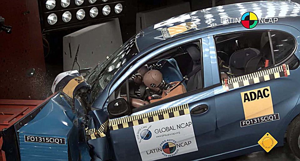 Υπάρχουν ακόμα αυτοκίνητα χωρίς αερόσακους; Και πόσα αστέρια παίρνουν στα crash test; [βίντεο] | iefimerida.gr 0