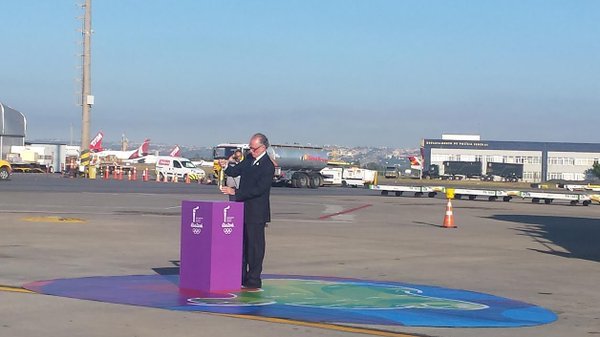 Η Ολυμπιακή Φλόγα έφτασε στο Ρίο της Βραζιλίας [εικόνες & βίντεο] | iefimerida.gr 3