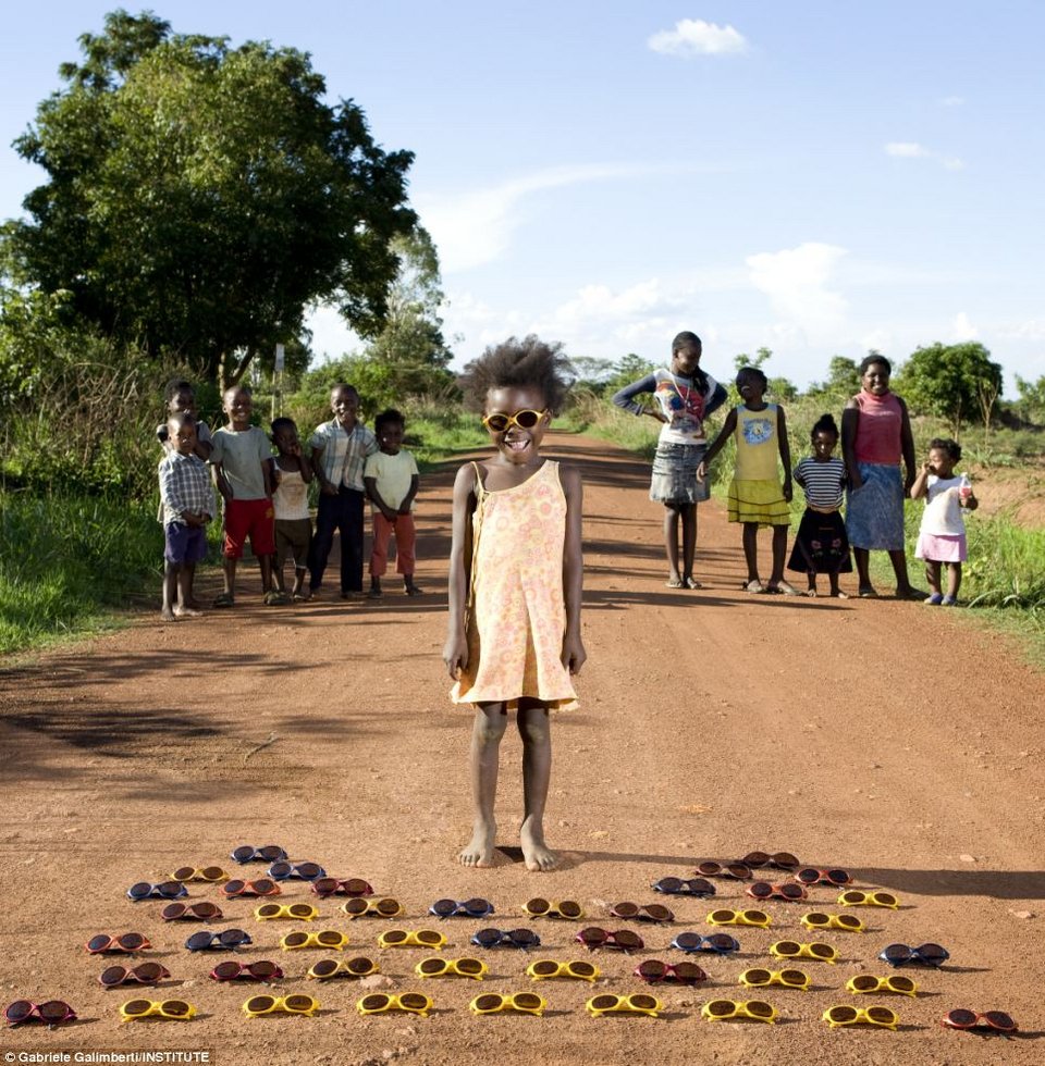 Ολος ο κόσμος, ένα παιδικό δωμάτιο -Παιδιά από 50 χώρες απεικονίζονται με τα αγαπημένα τους παιχνίδια [εικόνες] | iefimerida.gr 6