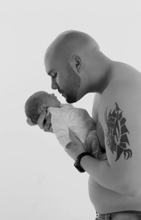 Η συγκλονιστική εξομολόγηση του πατέρα που φωτογράφιζε το παιδί του να πεθαίνει [εικόνες]  | iefimerida.gr 3