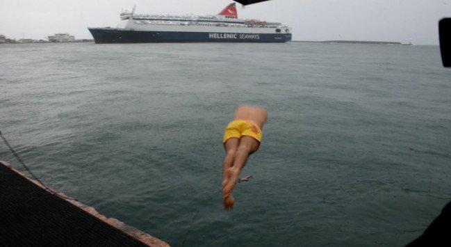 Με λαμπρότητα γιορτάστηκαν τα Θεοφάνεια σε όλη τη χώρα  [εικόνες] | iefimerida.gr 50