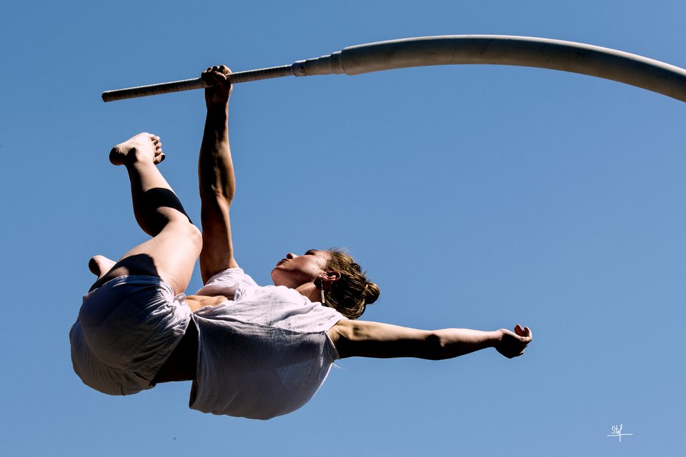 Περφόρμερ θα αιωρηθεί πάνω από το Σύνταγμα [εικόνες & βίντεο]    | iefimerida.gr 1