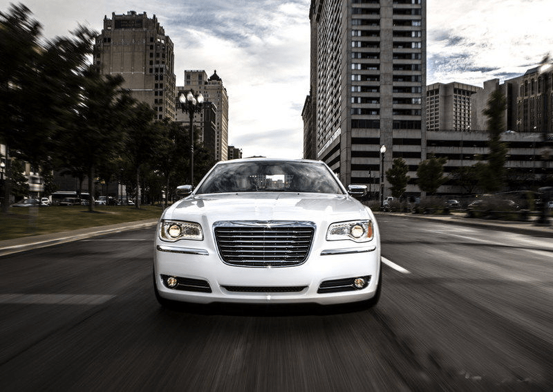 Εντυπωσιακή η νέα Chrysler 300 Motown Edition που ανακοίνωσε η εταιρία | iefimerida.gr 1