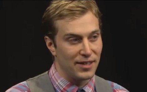 Παρανοϊκό: Αμερικανός θέλει να παντρευτεί το λάπτοπ του που είναι «φορτωμένο» με πορνογραφικό υλικό [εικόνα]  | iefimerida.gr 0