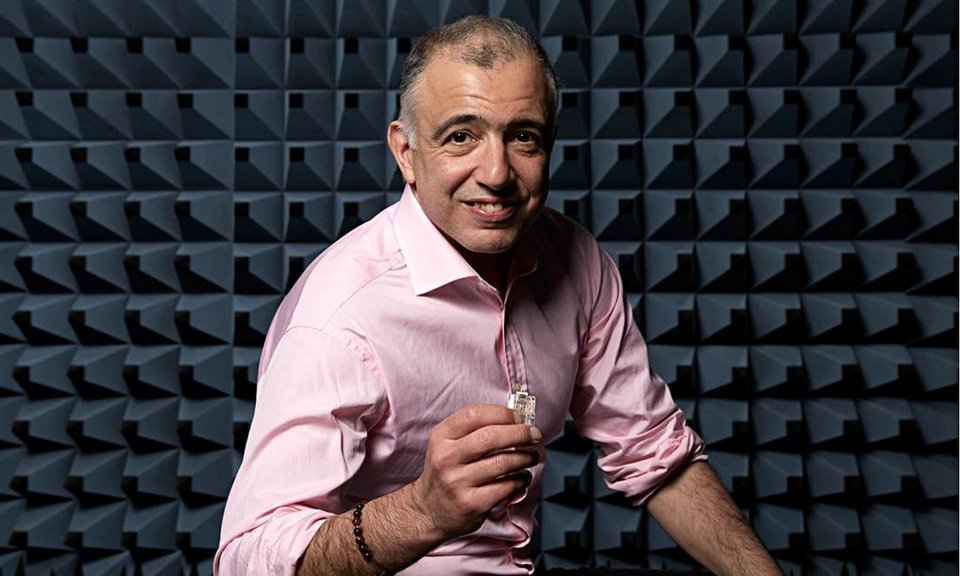 Ο δαιμόνιος Ελληνοκύπριος που βρήκε το ελιξίριο της νεότητας -Η τρομερή ανακάλυψή του που «σβήνει» τις ρυτίδες [εικόνες] | iefimerida.gr 2