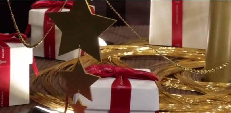 Χριστουγεννιάτικο δένδρο από ατόφιο χρυσάφι: Πωλείται 1,8 εκατ. δολάρια [εικόνες]  | iefimerida.gr 2