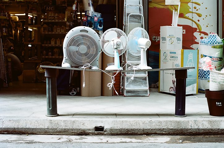 Τι είδε ένας Γερμανός στην Αθήνα του 2015: Εγκατάλειψη, παραίτηση, ηθελημένη απομόνωση [εικόνες] | iefimerida.gr 0