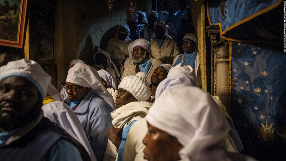 Χριστούγεννα στον κόσμο -Πώς γιορτάστηκαν από άκρη σε άκρη της Γης μέσα από 38 φωτογραφίες [εικόνες] | iefimerida.gr 1