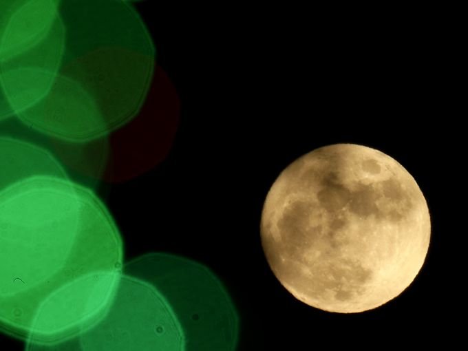 Χριστούγεννα στον κόσμο -Πώς γιορτάστηκαν από άκρη σε άκρη της Γης μέσα από 38 φωτογραφίες [εικόνες] | iefimerida.gr 34