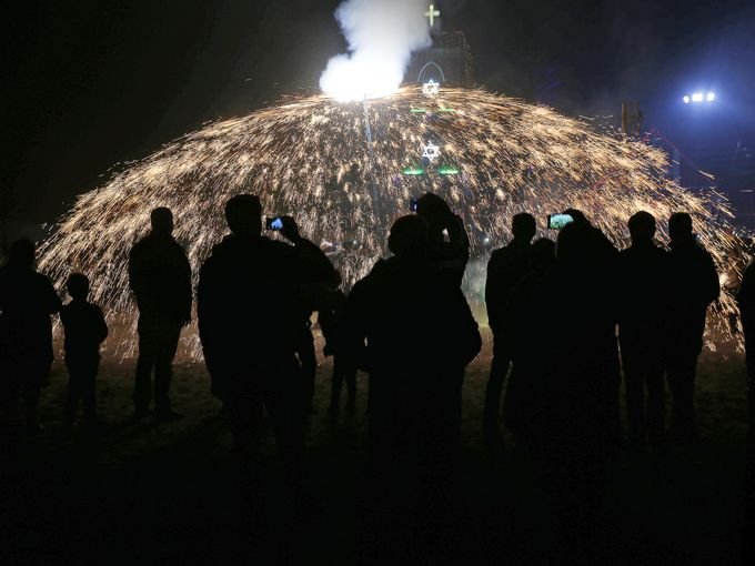 Χριστούγεννα στον κόσμο -Πώς γιορτάστηκαν από άκρη σε άκρη της Γης μέσα από 38 φωτογραφίες [εικόνες] | iefimerida.gr 23