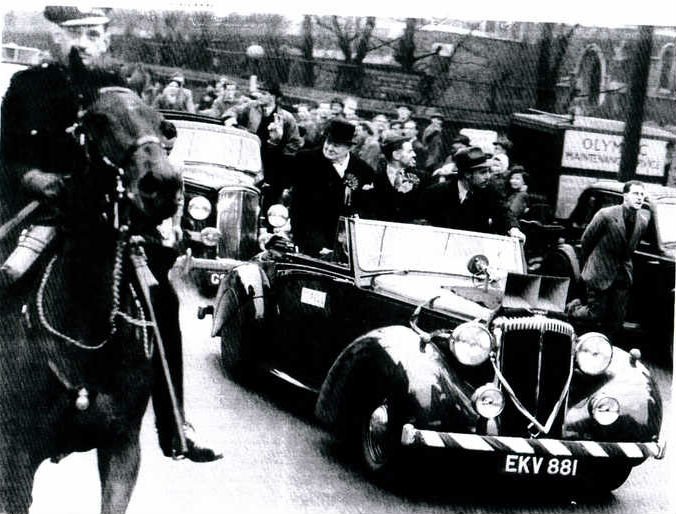 Στο ebay το αυτοκίνητο του Τσώρτσιλ - Με περίπου 400.000 ευρώ παίρνει κανείς ένα κομμάτι ιστορίας [εικόνες] | iefimerida.gr 2