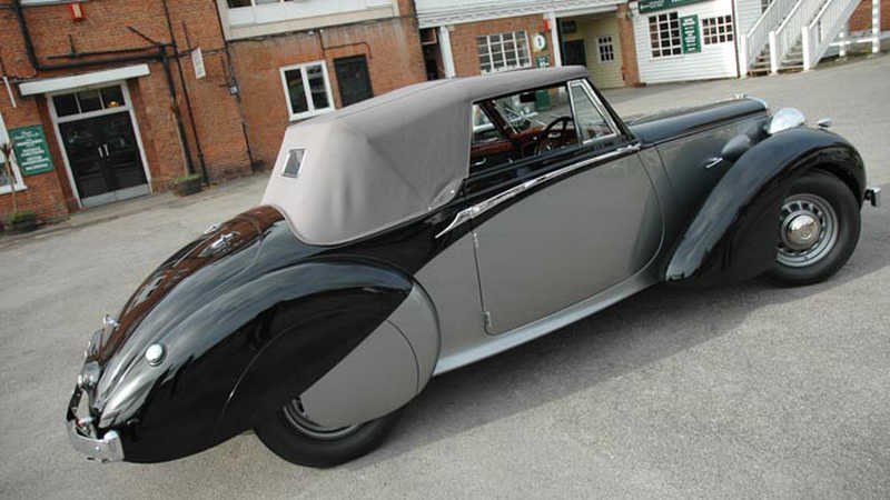 Στο ebay το αυτοκίνητο του Τσώρτσιλ - Με περίπου 400.000 ευρώ παίρνει κανείς ένα κομμάτι ιστορίας [εικόνες] | iefimerida.gr 1