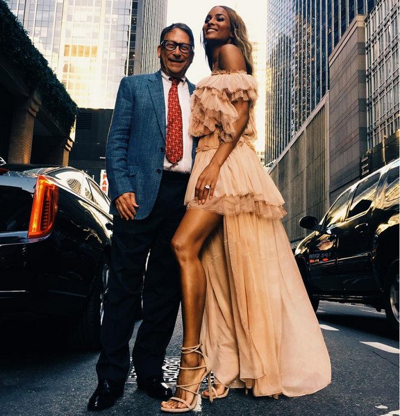 Η μούσα του Cavalli φόρεσε ΤΟ φουστάνι της χρονιάς -Βoho...sexy [εικόνες] | iefimerida.gr 1