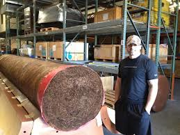 Θεριακλής αγόρασε πούρο 6 μέτρων πληρώνοντας 185.000 δολάρια [εικόνες] | iefimerida.gr 0