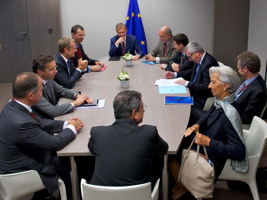 Οι θεσμοί συνεδριάζουν μόνοι τους αυτή την ώρα | iefimerida.gr 2